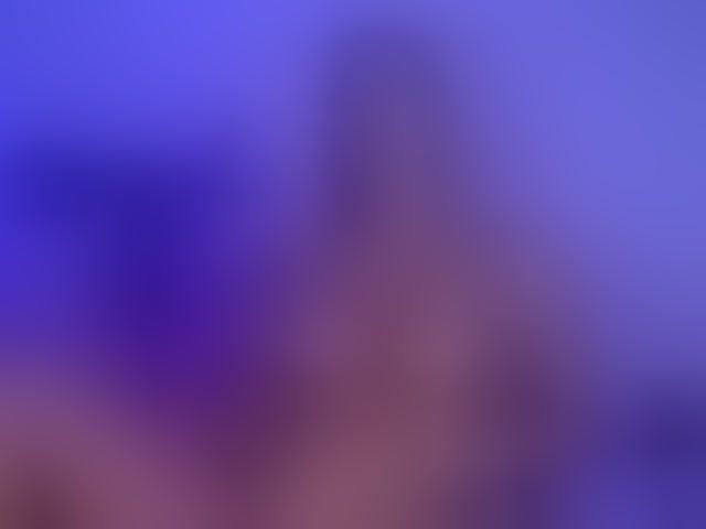 Live sex webcam photo for GoldieMaren #293990366