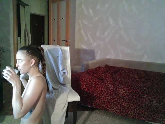 Live sex webcam photo for Goldxxxshoy #272433256