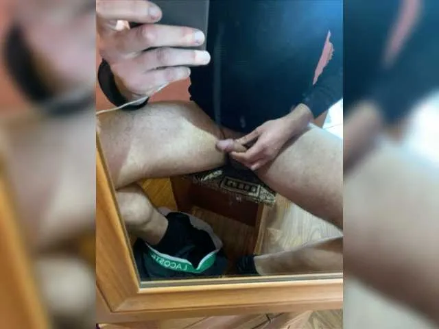 Live sex webcam photo for Golova1998 #276674131