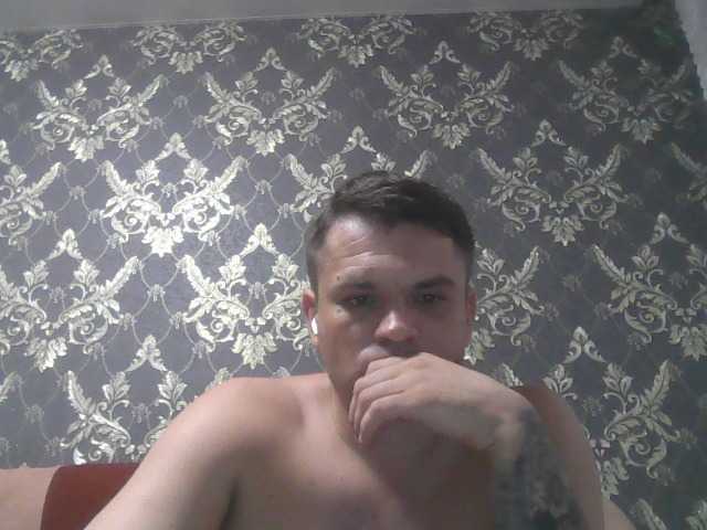 Live sex webcam photo for GordonFantasy #278240072