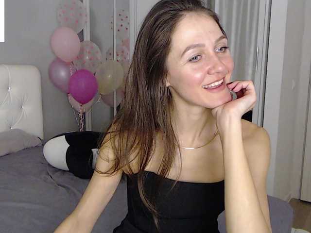 Live sex webcam photo for GorgeousVivi #277423815