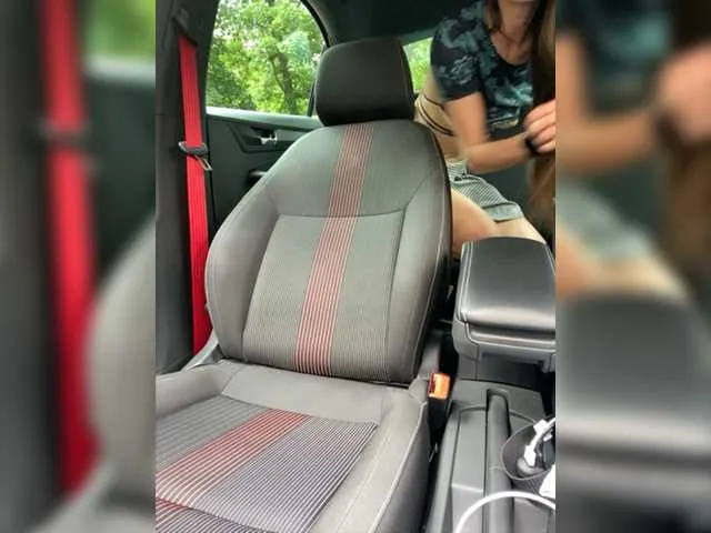 Live sex webcam photo for Gorginya #275525021