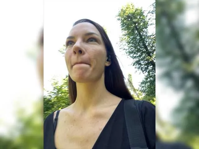 Live sex webcam photo for Gorginya #275725835