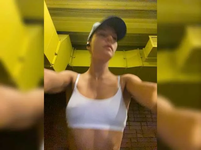 Live sex webcam photo for Gorginya #276059995