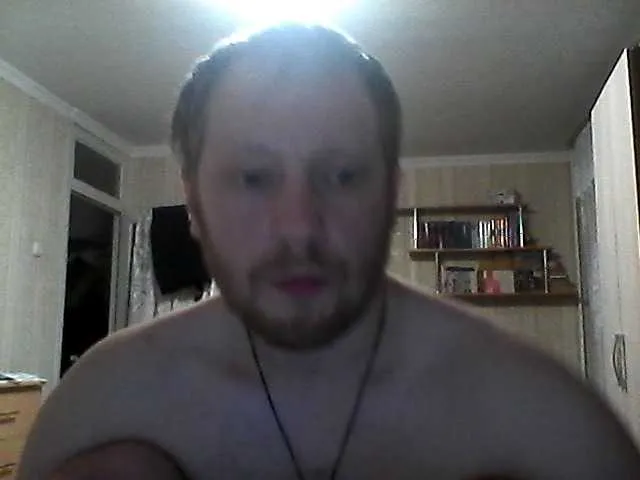 Live sex webcam photo for Gorilla666 #276932087