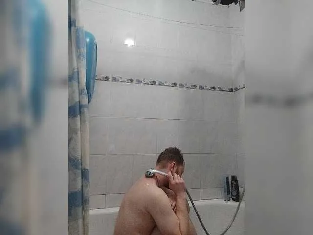 Live sex webcam photo for Gorilla666 #277063439