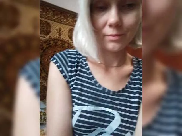 Live sex webcam photo for GortensiaMone #276050460