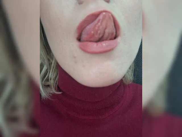 Live sex webcam photo for GortensiaMone #276597821