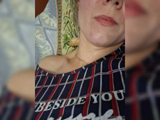 Live sex webcam photo for GortensiaMone #276627687