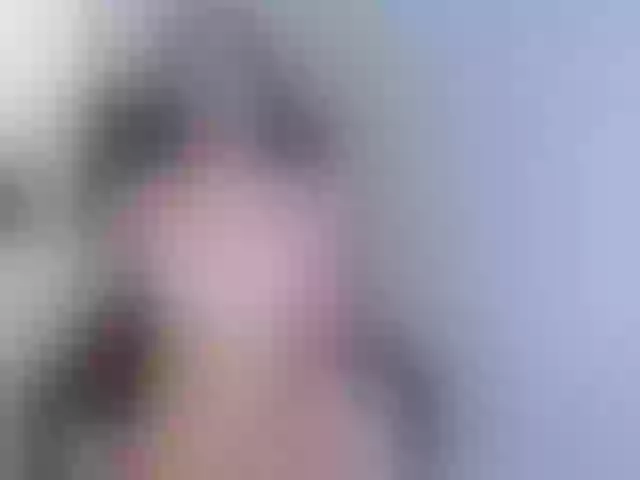 Live sex webcam photo for GrabielleHern #273529159