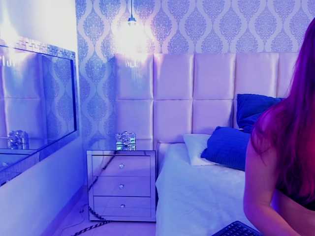 Live sex webcam photo for Grace-Evanss #277146037