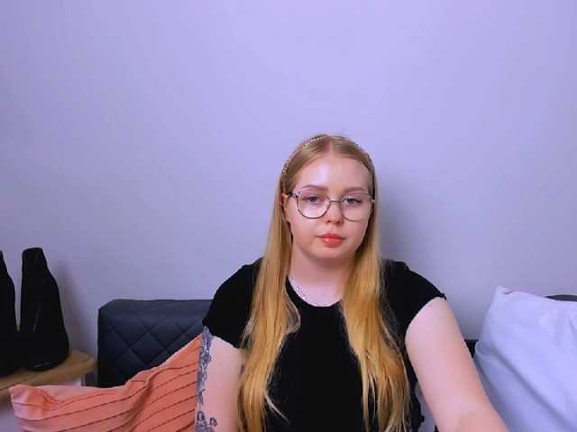 Live sex webcam photo for GraceJuicy #275535162