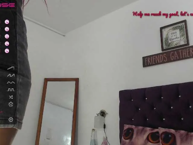 Live sex webcam photo for GraceMacey #275543043