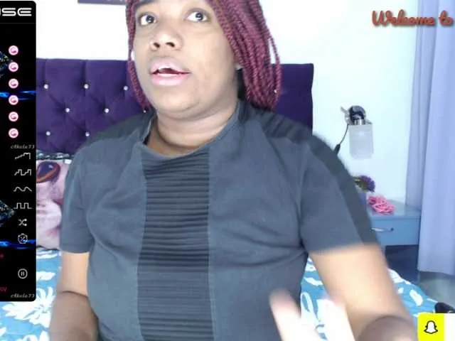 Live sex webcam photo for GraceMacey #276011583