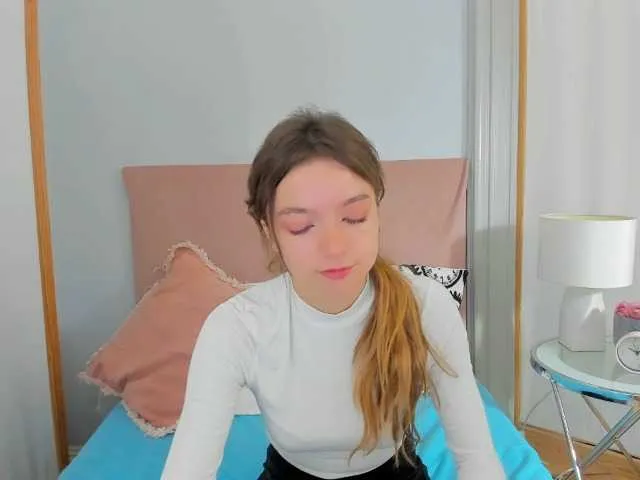 Live sex webcam photo for GraceShow #276445378