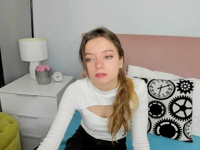 Live sex webcam photo for GraceShow #276457769