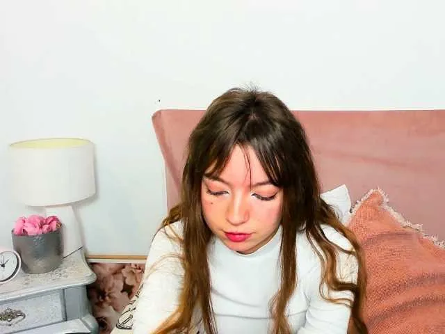Live sex webcam photo for GraceShow #276695458