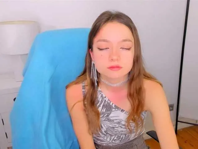 Live sex webcam photo for GraceShow #277270893