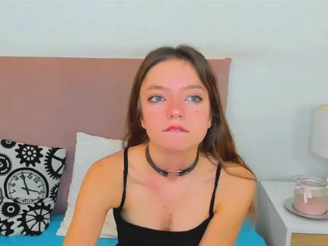 Live sex webcam photo for GraceShow #277276467