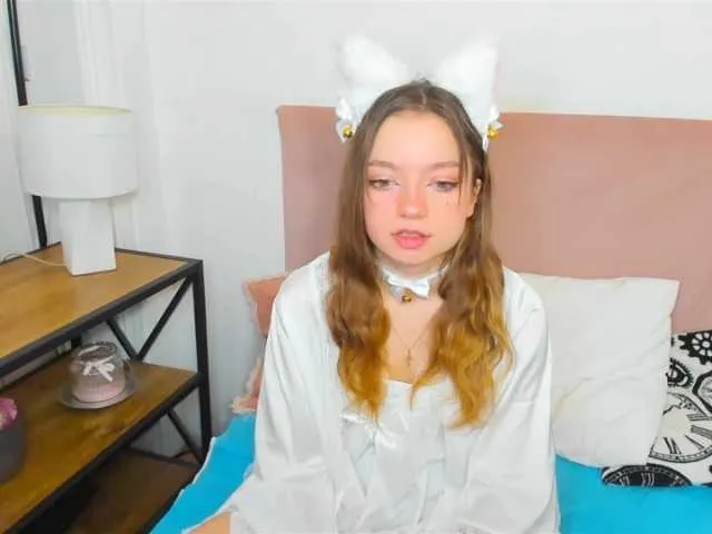 Live sex webcam photo for GraceShow #277406922