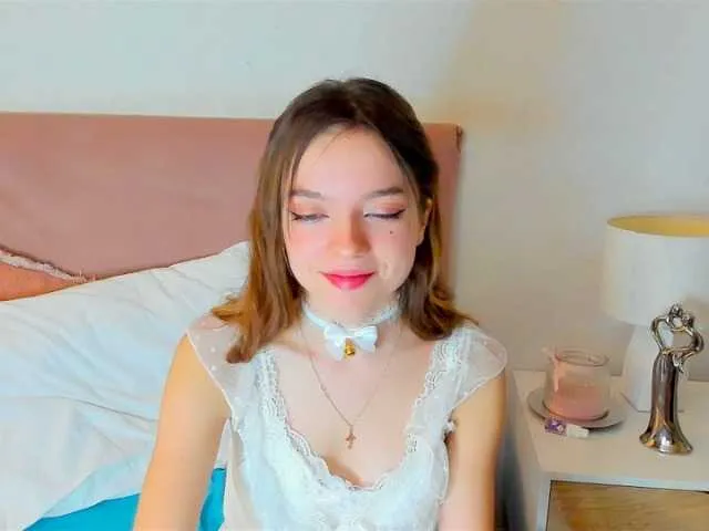 Live sex webcam photo for GraceShow #277423754