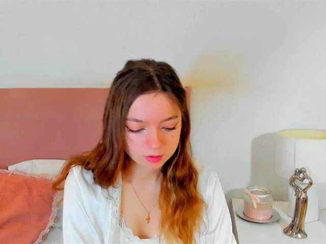 Live sex webcam photo for GraceShow #277580839