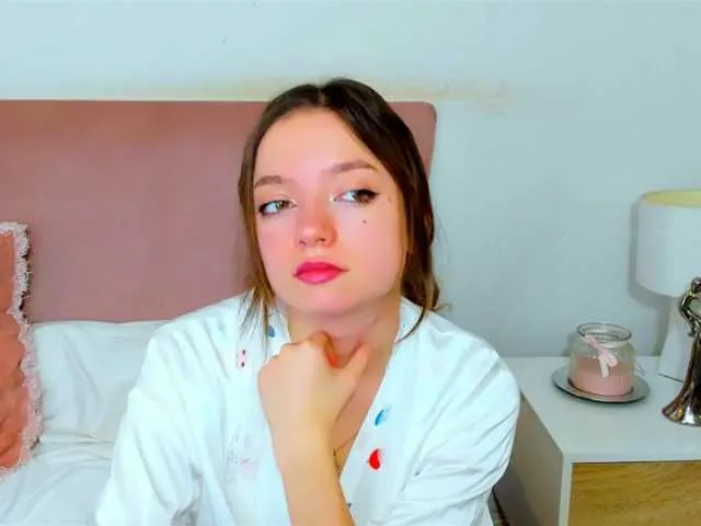 Live sex webcam photo for GraceShow #277689783