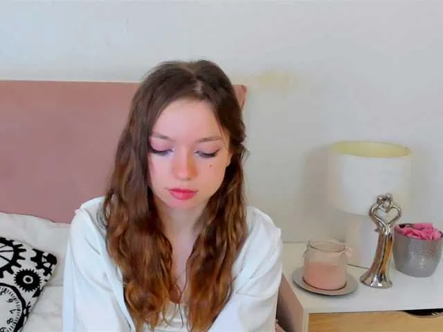 Live sex webcam photo for GraceShow #277819160