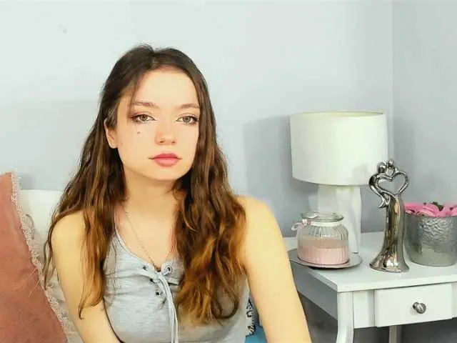 Live sex webcam photo for GraceShow #277899820