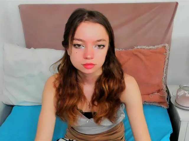 Live sex webcam photo for GraceShow #278030352