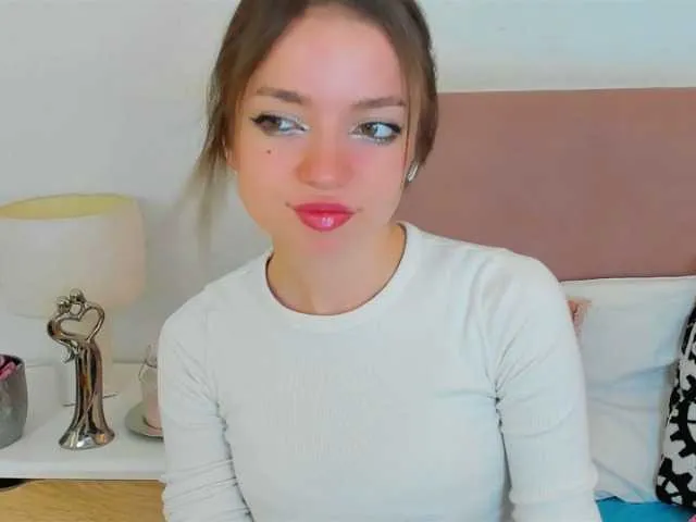 Live sex webcam photo for GraceShow #278185364