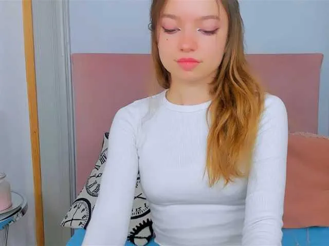 Live sex webcam photo for GraceShow #278224239