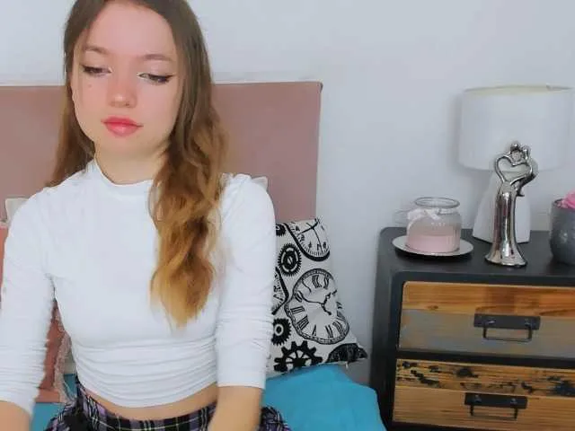 Live sex webcam photo for GraceShow #278273486