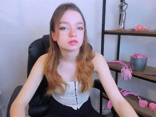 Live sex webcam photo for GraceShow #278310703