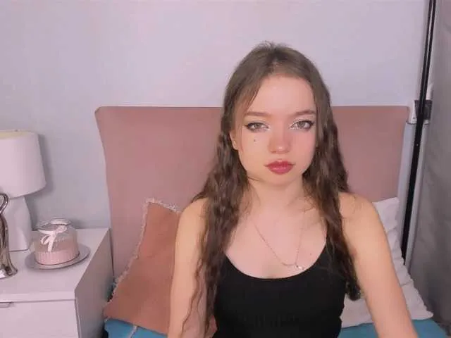 Live sex webcam photo for GraceShow #287846023