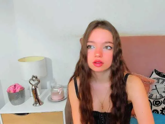 Live sex webcam photo for GraceShow #288089855
