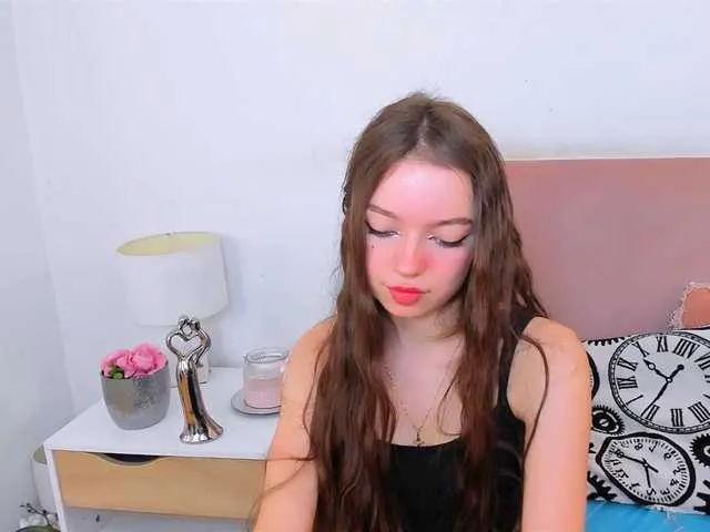 Live sex webcam photo for GraceShow #288485394