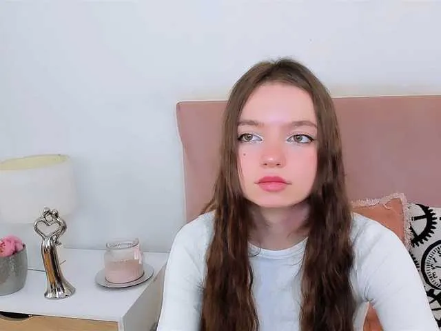 Live sex webcam photo for GraceShow #289435251