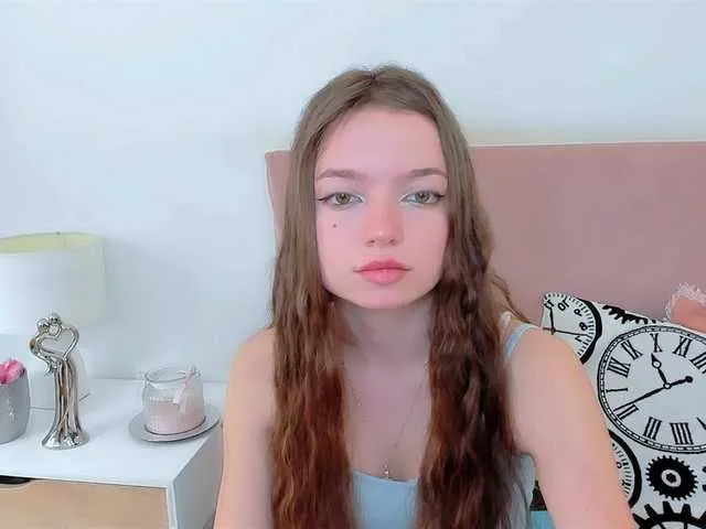 Live sex webcam photo for GraceShow #289956022