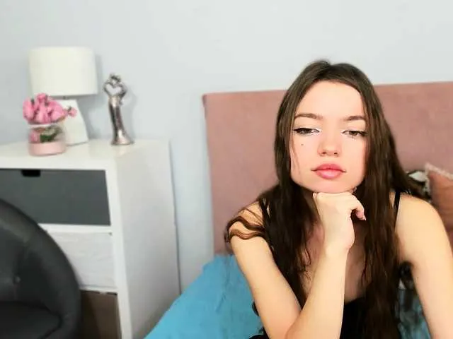Live sex webcam photo for GraceShow #290184376