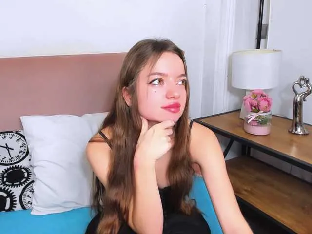 Live sex webcam photo for GraceShow #290513327