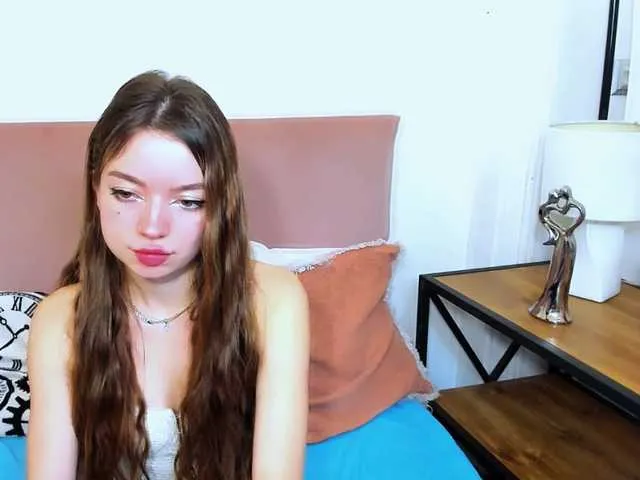 Live sex webcam photo for GraceShow #290574978