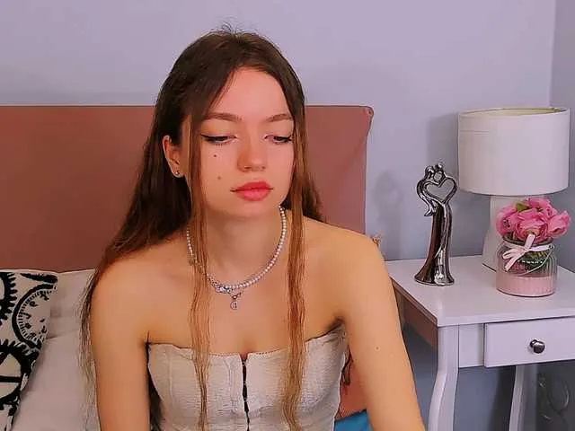 Live sex webcam photo for GraceShow #290894375