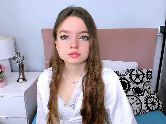 Live sex webcam photo for GraceShow #290949811