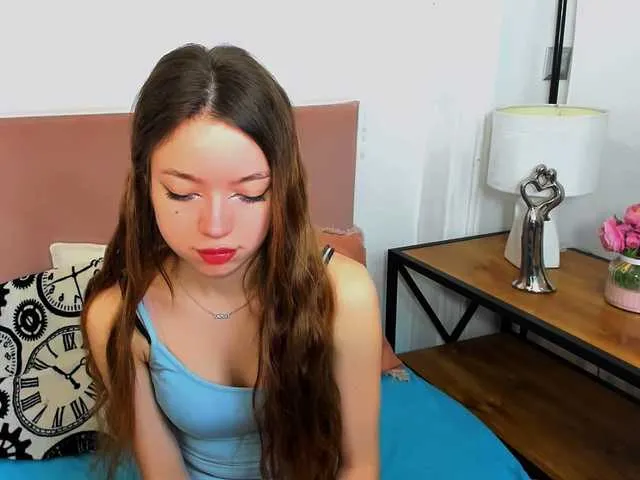 Live sex webcam photo for GraceShow #290983241