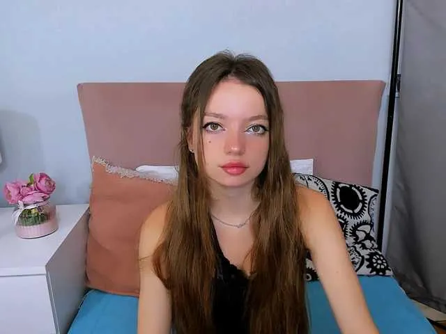Live sex webcam photo for GraceShow #291218316