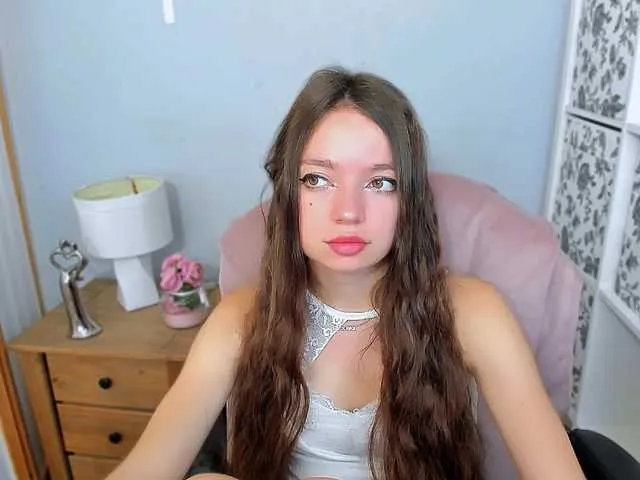 Live sex webcam photo for GraceShow #291782556