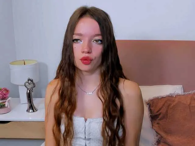 Live sex webcam photo for GraceShow #291803502