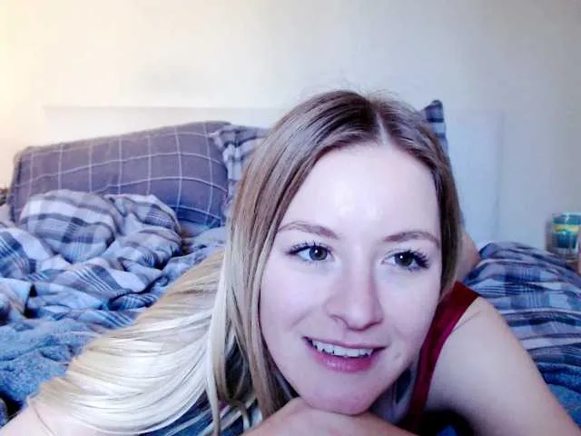 Live sex webcam photo for GracieX #272007199