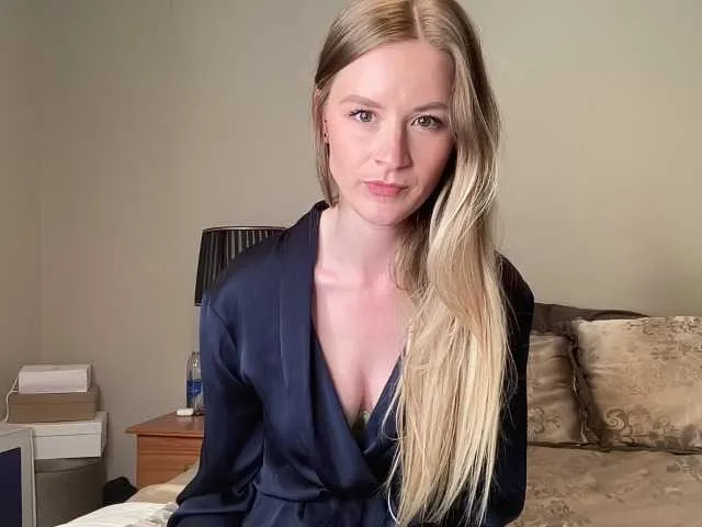 Live sex webcam photo for GracieX #277979059